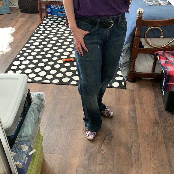 Donating soon Guess Short Length Cotton Jeans - Picture 13 of 13